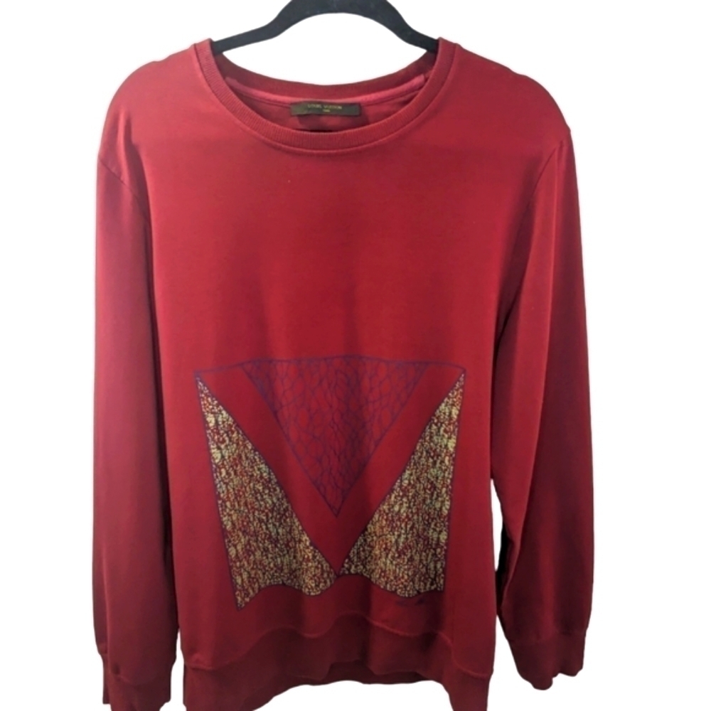 Louis Vuitton men's sweat shirt red with patt V in the centre. Size XXL.